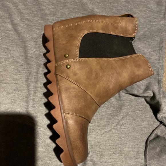 Booties - Picture 7 of 8